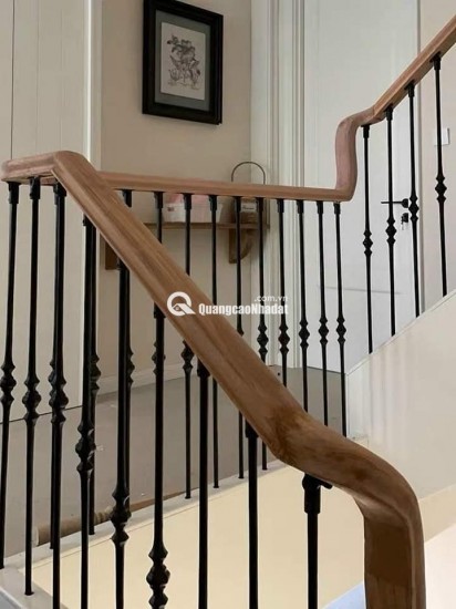 Cho thuê nhà lô góc, mới, thang máy,vỉa hè, 114m2- 5T, Duy Tân_44 Tr- 0941646107